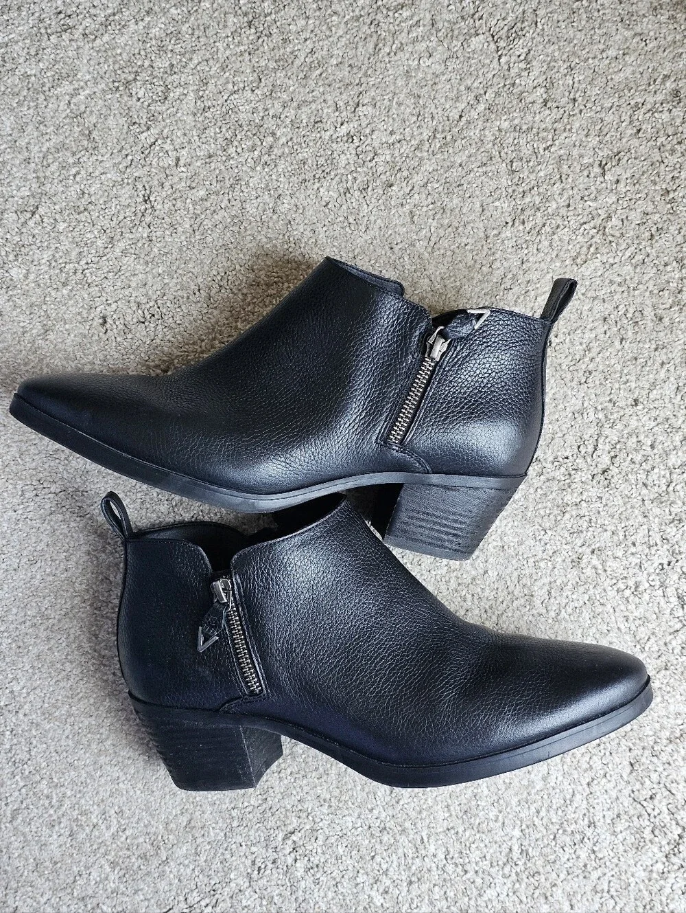 Vionic Cecily Black Leather Ankle Booties Zip Up Size 9.5